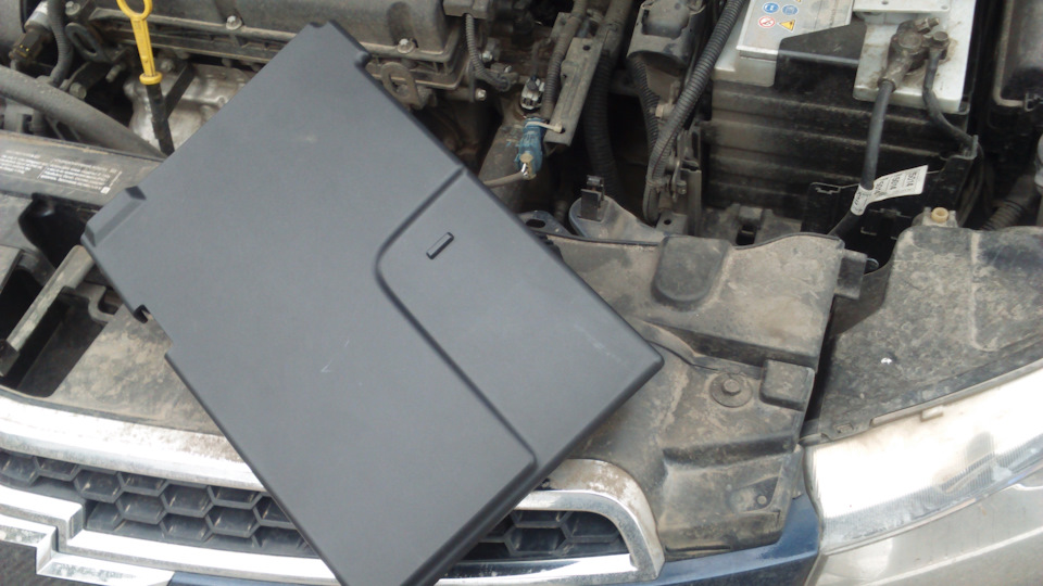 Закрыл крышкой АКБ — Chevrolet Cruze (1G), 1,8 л, 2011 года | тюнинг ...