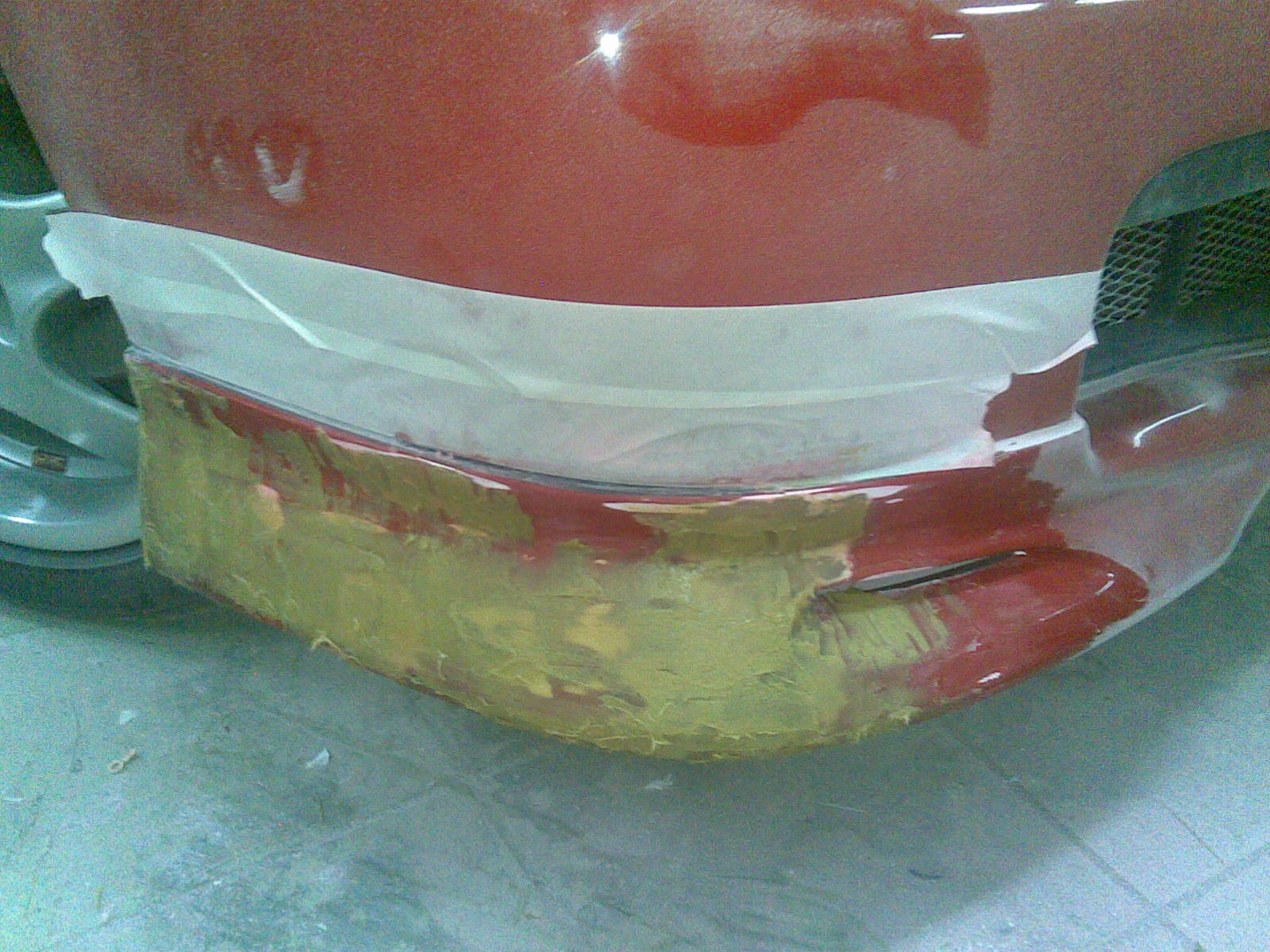 Broken lip - Toyota MR-S 18 l 2001