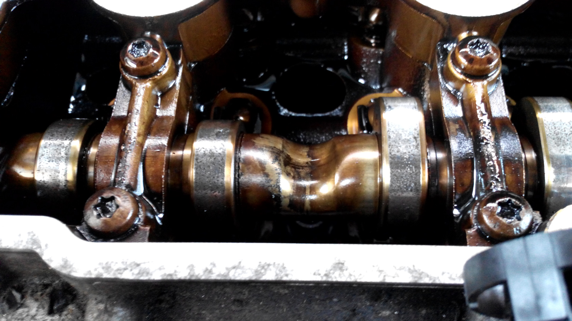 Почему съедает кулачки распредвала на чери амулет (Много фото ...