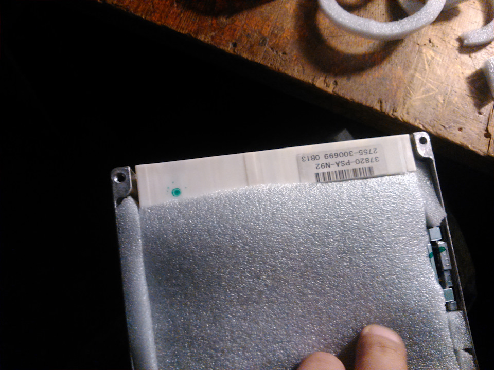 . — Honda Stream (RN1-5). Запчасти на фото: 37820PSAN92