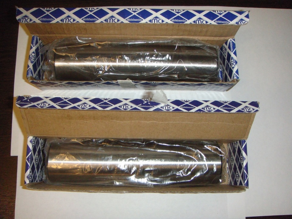 Пальцы Metalcaucho арт. 04551 и арт. 04552 — Peugeot Partner. Запчасти на фото: 04552