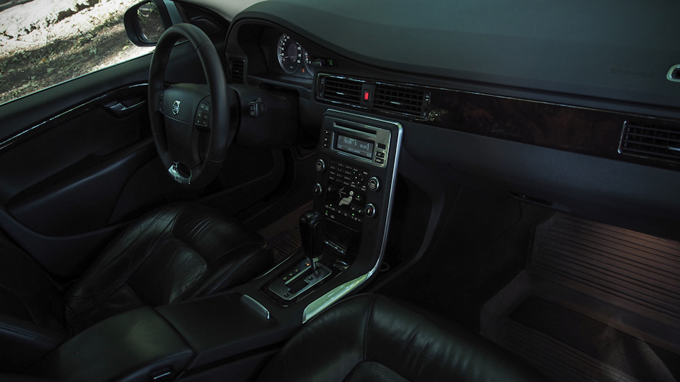 Фото в бортжурнале Volvo V70 III