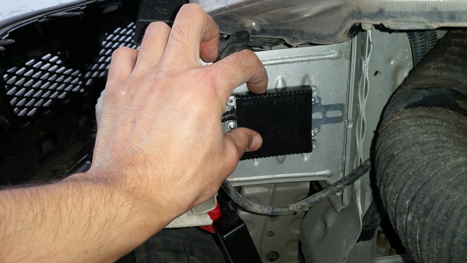 Установка ксенона 6000К в Противотуманные Фары — Toyota Corolla (140/ ...