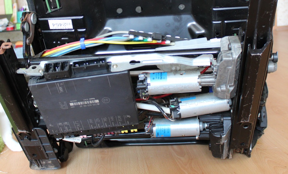 Кожаное креслецо — ГАЗ 31105, 2,3 л, 2006 года | кузовной ремонт | DRIVE2