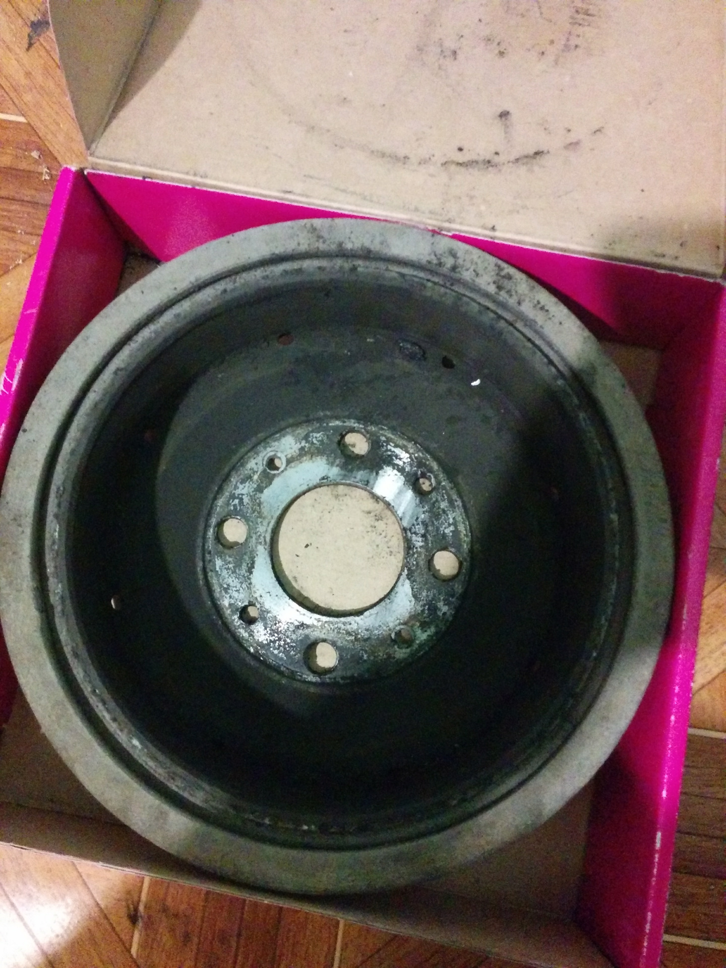 Отдает в педаль тормоза — Lada Приора седан, 1,6 л, 2007 года | своими ...