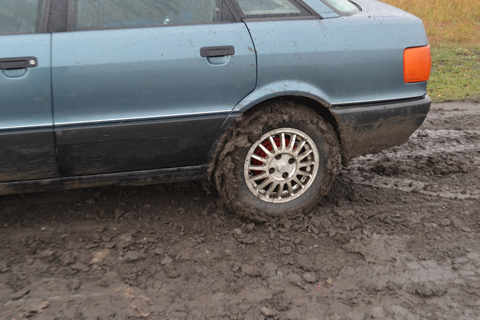 После дождя проходимость с Санта-фе не сравнить(( — Audi 80 (B4), 1,8 л ...