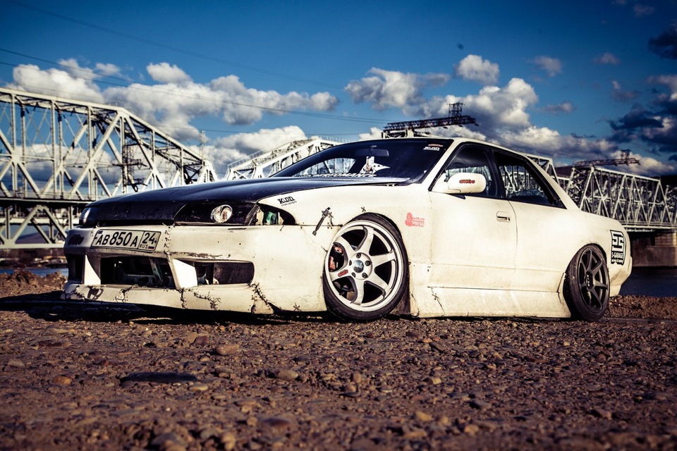 Nissan skyline r33 выворот