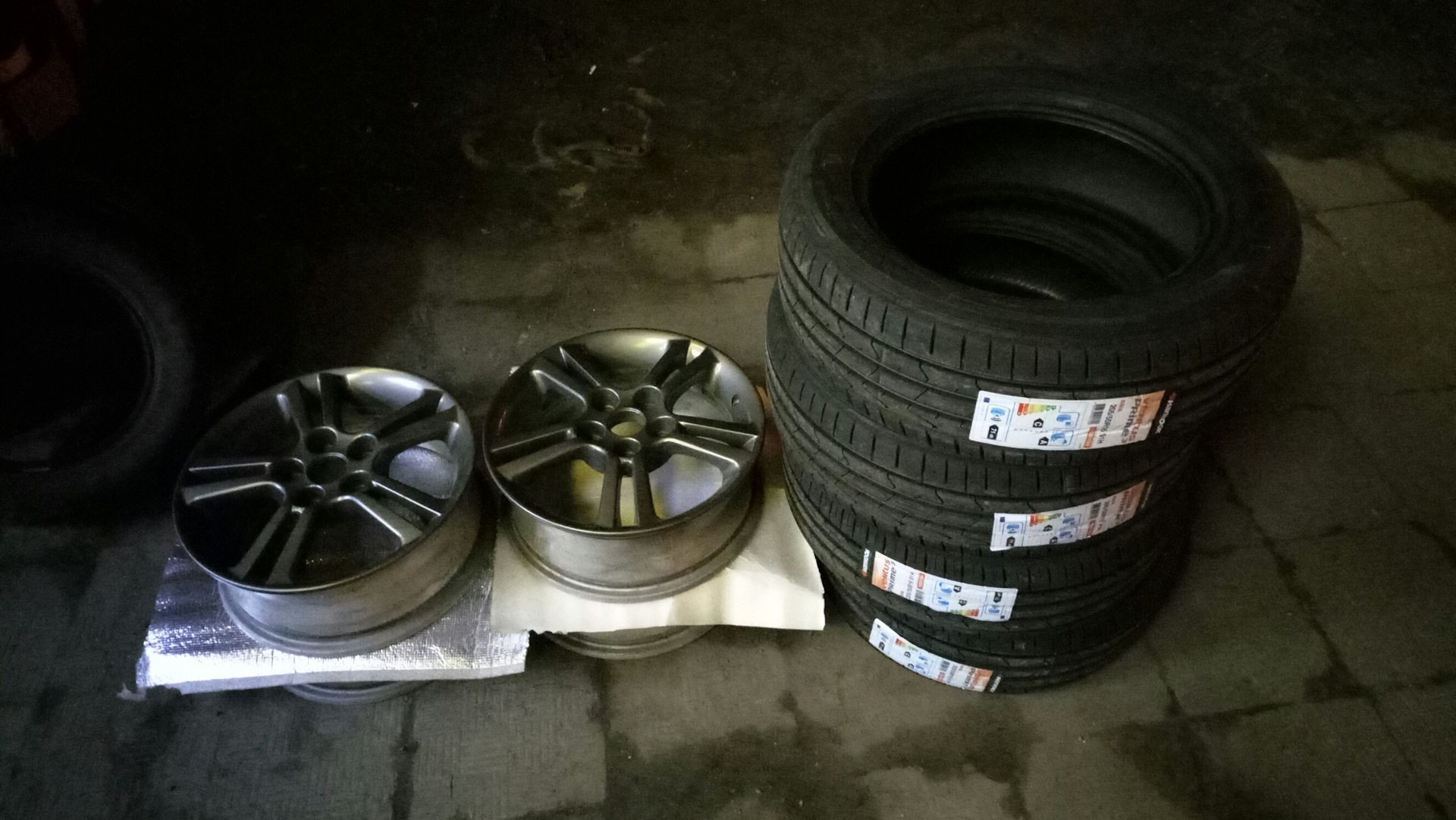 Корейскому автомобилю корейская резина Hankook Ventus 3 K125 205/65 R16 ...