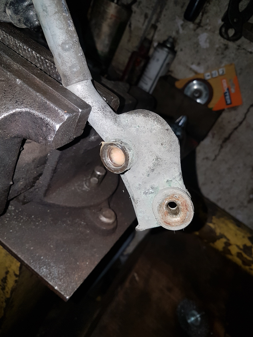 Фото в бортжурнале Pontiac Vibe (1G)