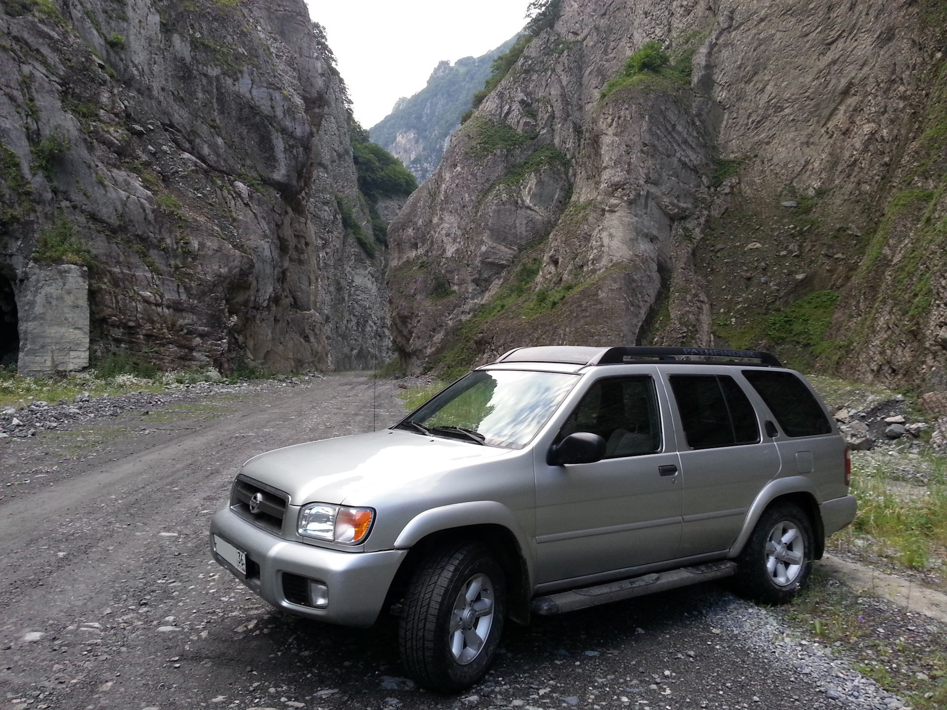 Ниссан патфайндер 3 бензин. Nissan Pathfinder r50 3.3. Nissan Pathfinder 5.6. Nissan Pathfinder 2003 3.5. Nissan Pathfinder 2002 3.3.