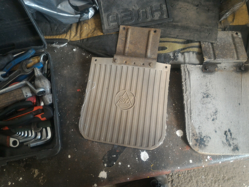 поменяю брызговик Москвич 2140, 1,5 л, 1987 года запчасти DRIVE2