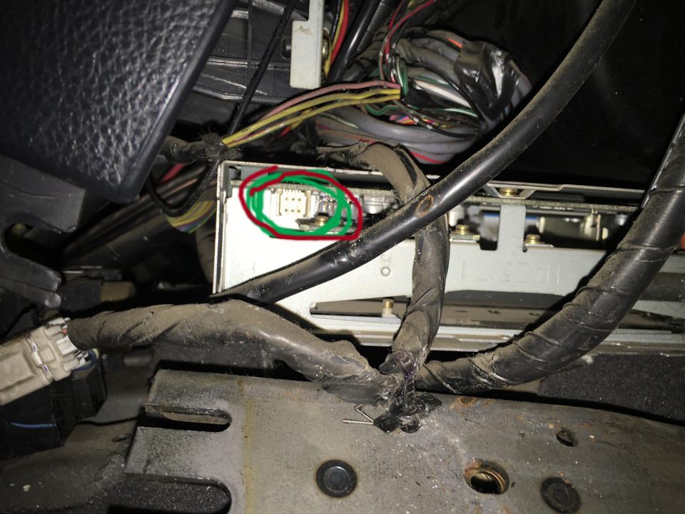 Check behind before reversing nissan primera