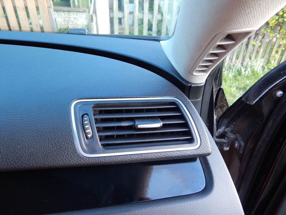 воздуховод в машине.