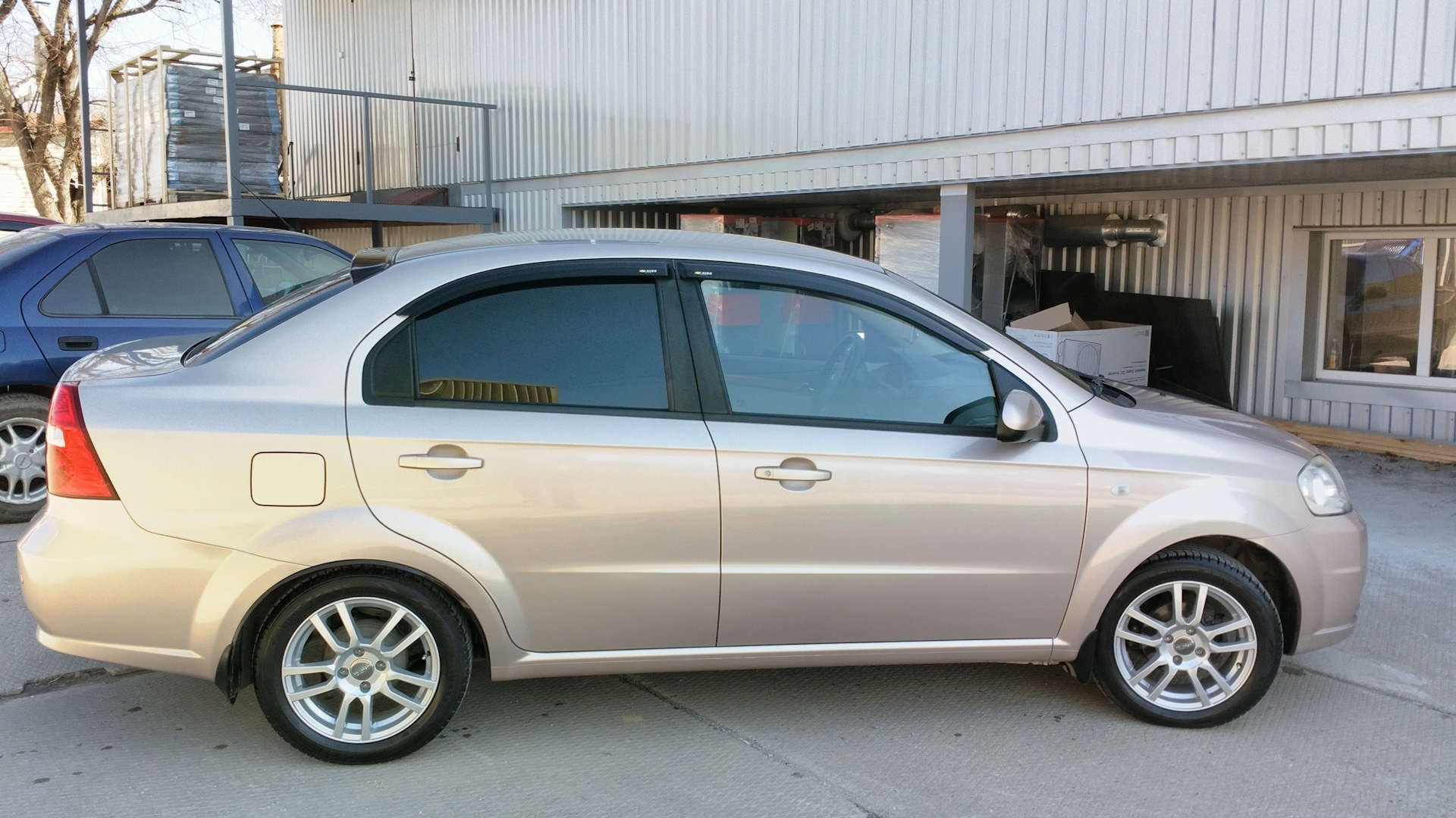 Chevrolet Aveo Sedan (1G) 1.6 бензиновый 2008 | АТ Шанхай) на DRIVE2