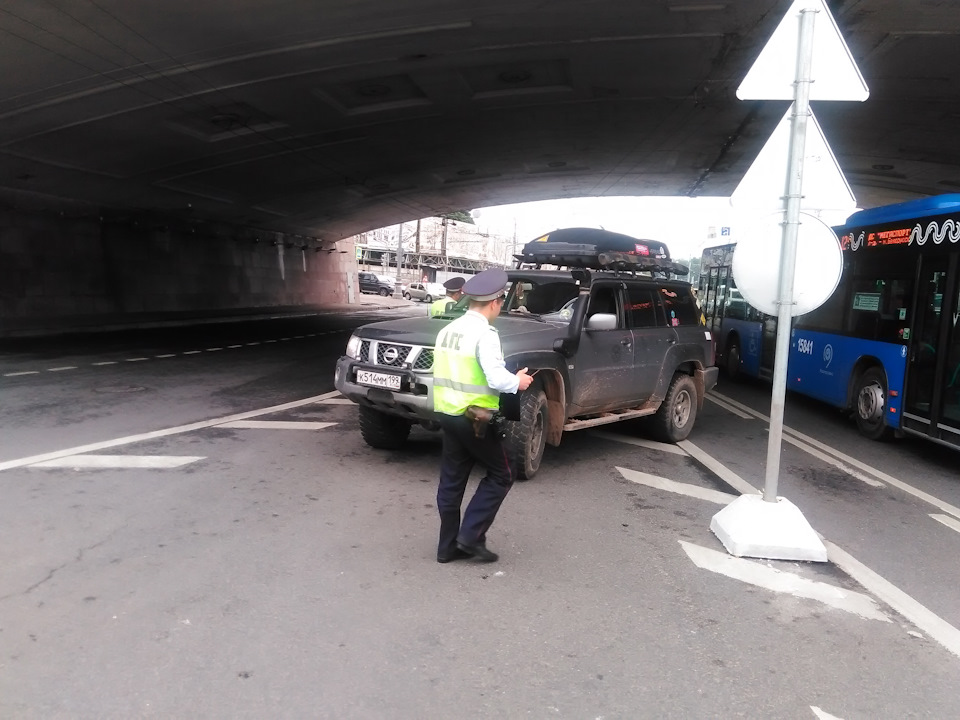 Фото в бортжурнале Nissan Patrol GR II (Y61)