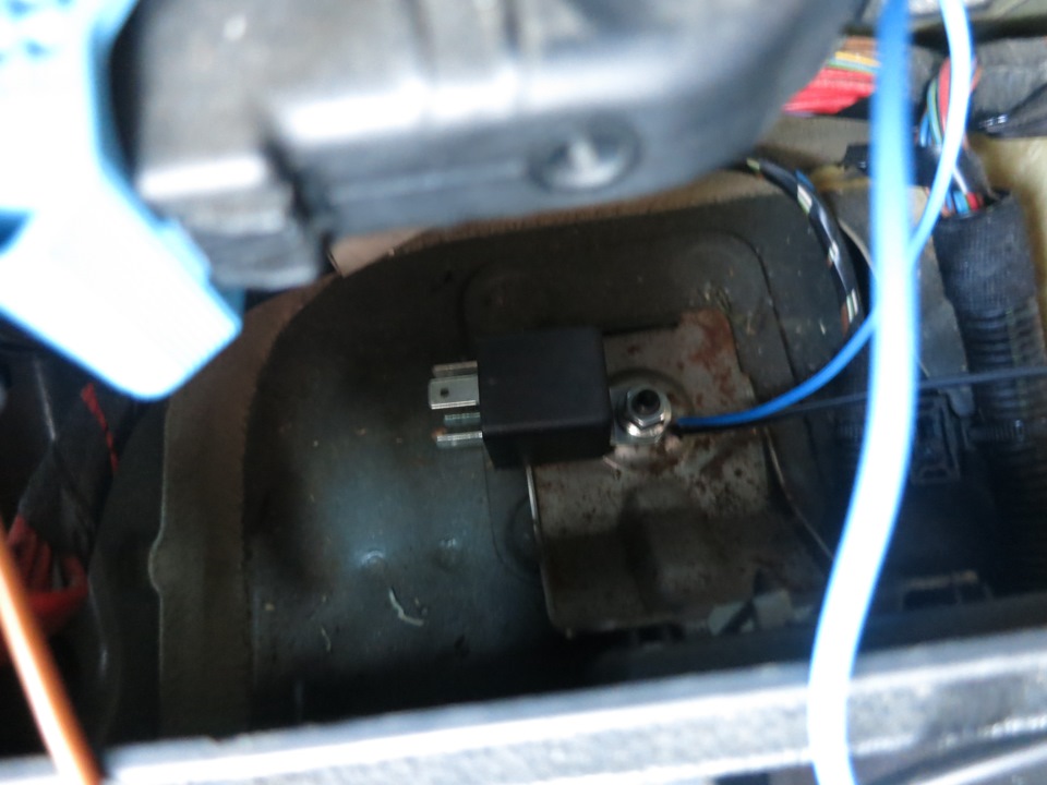 Установка зеркала с монитором и видеорегистратором, подключение камеры ...