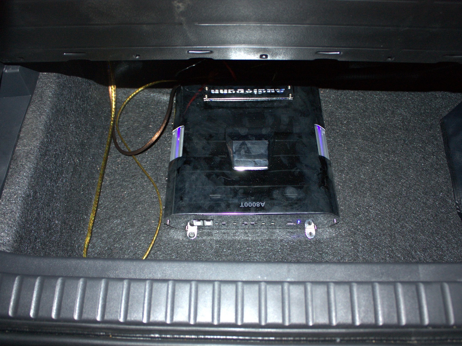 The subwoofer is burnt out  the story of one subwoofer - Toyota RAV4 24L 2009