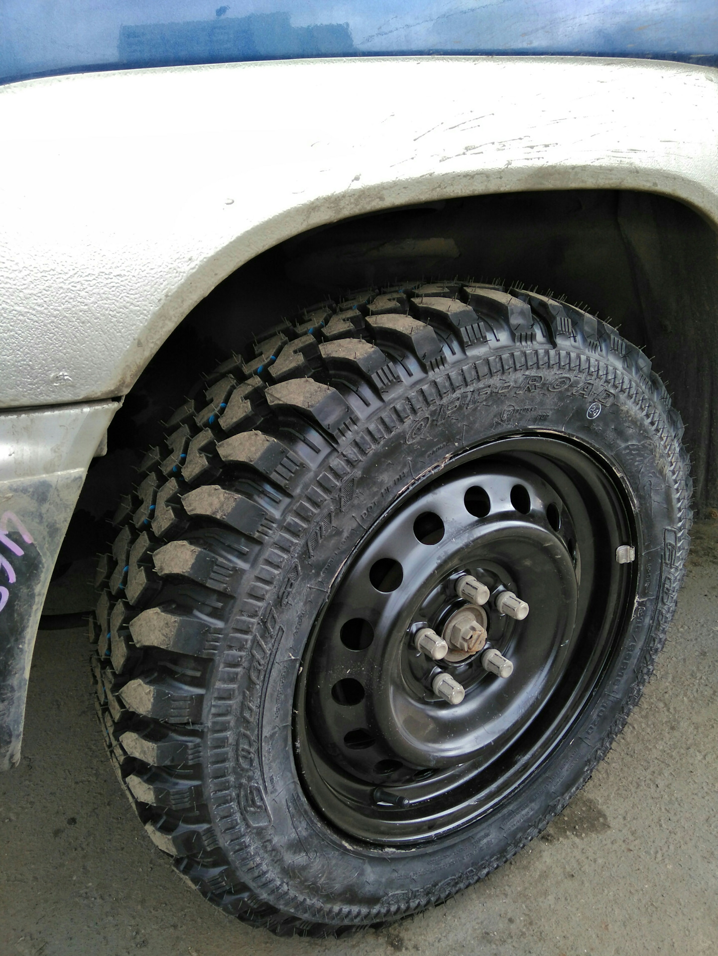 Грязевая резина кордиант. Cordiant Offroad 215/65 r16. Внедорожная резина на оку. Советская вездеходная резина. Приора на внедорожной резине.