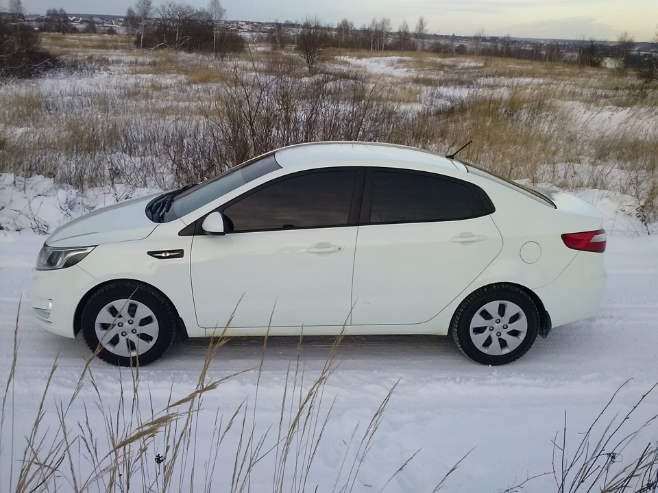 Kia Rio 3 белая