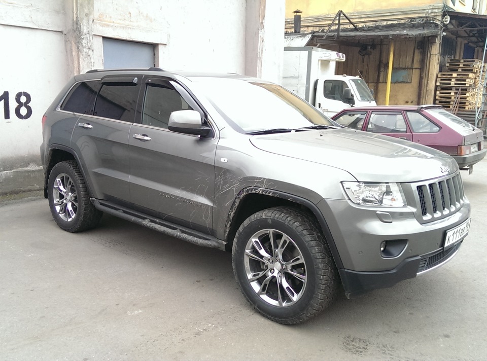 Пороги jeep cherokee. Пороги Jeep Grand Cherokee wk2. Пороги на Гранд Чероки wk2. Подножки на Jeep Grand Cherokee wk2. Пороги на джип Гранд Чероки wk2.