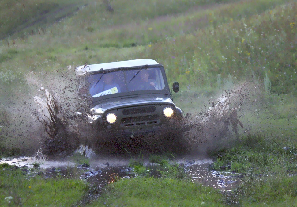 После дневного ливня решили съездить в один овражек… — УАЗ 469, 2,4 л ...