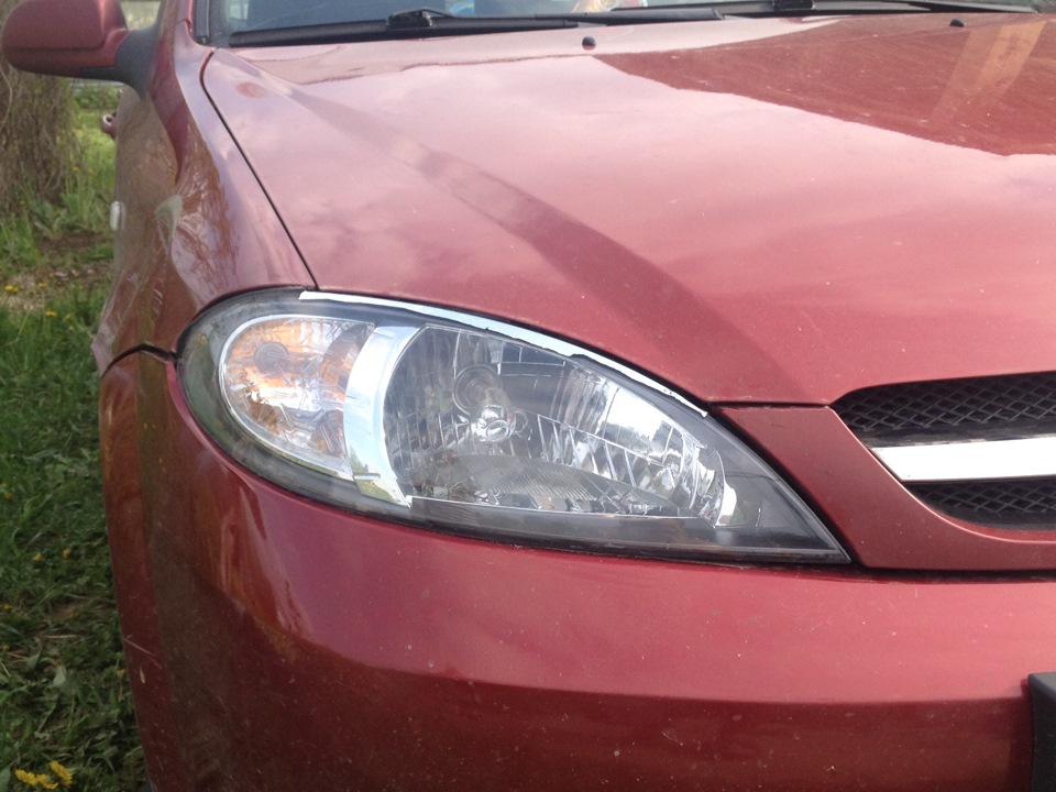 реснички на фары шевроле лачетти. Chevrolet lacetti реснички на фары. шевроле круз белый реснички. ресницы на шевроле лачетти хэтчбек. белые ресницы лачетти хэтчбек.