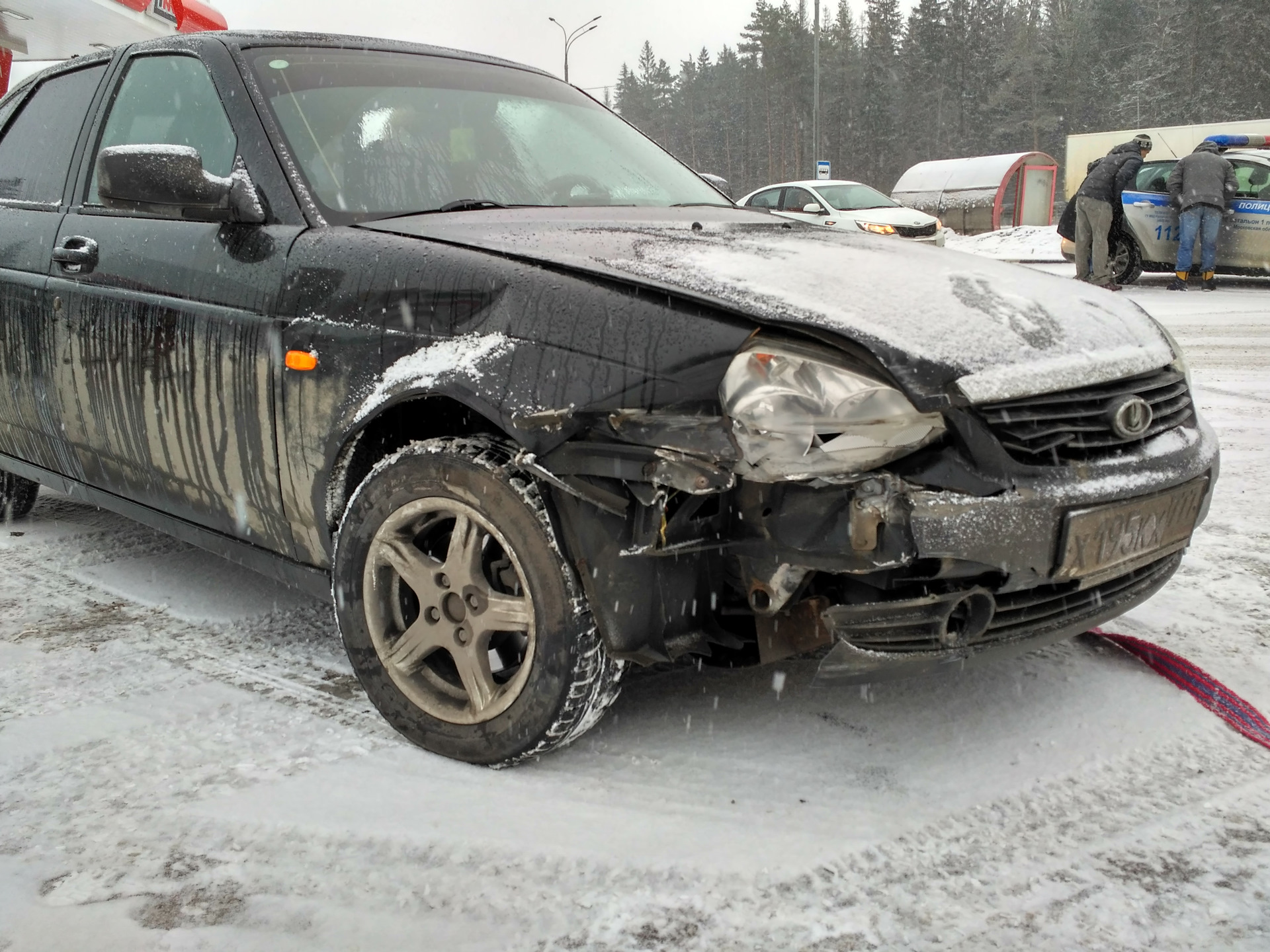 Авария — Lada Приора хэтчбек, 1,6 л, 2009 года | ДТП | DRIVE2