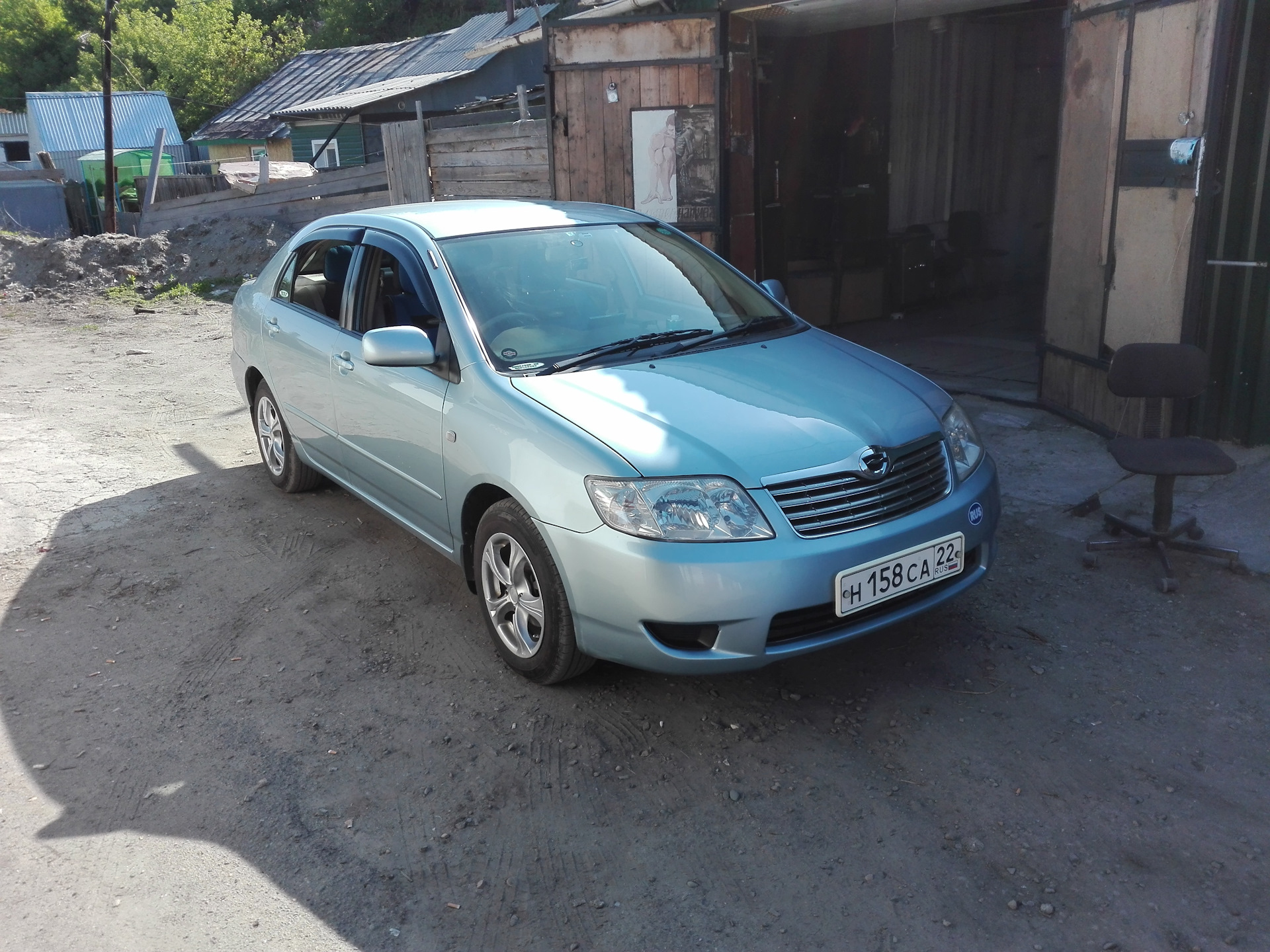 Toyota Corolla 1.5 at, 2005. Бирюзовая Королла 120.