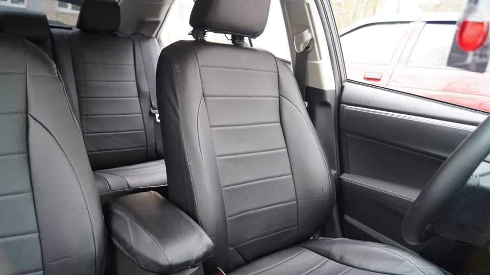 Купить Чехлы Тойота Авенсис