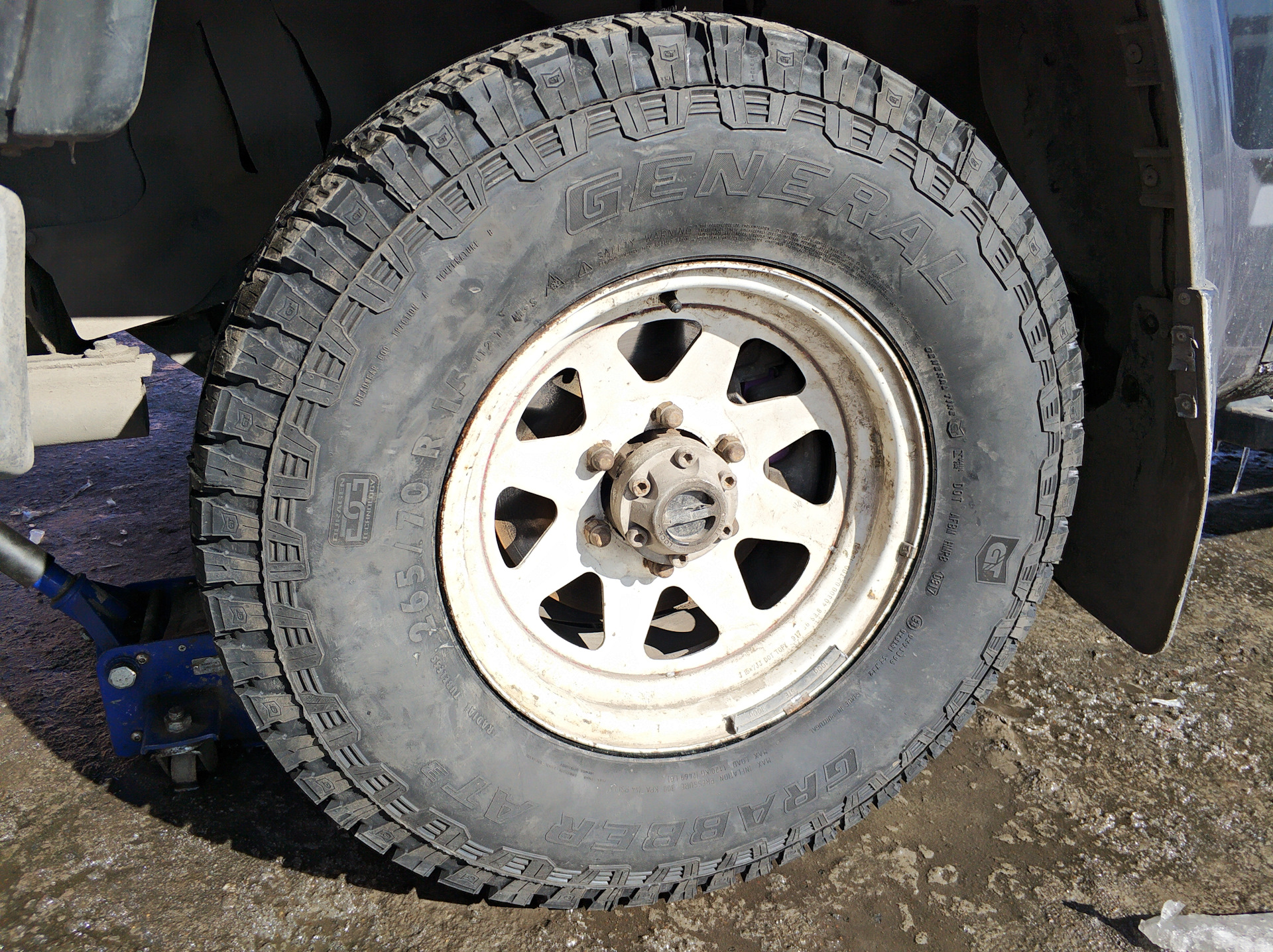 Резина 265 70 r15. General Tire Grabber at3 235/75 r15. General 265/70 r15. 235 65 17 На Патрол.