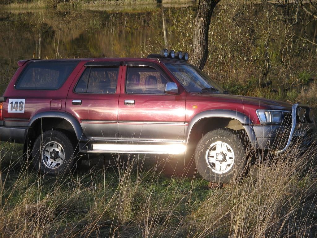          Toyota Hilux Surf 30 1994