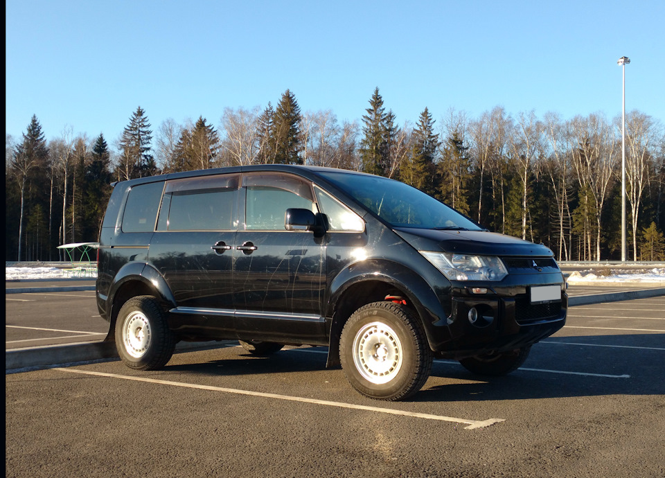 Фото mitsubishi delica d 5