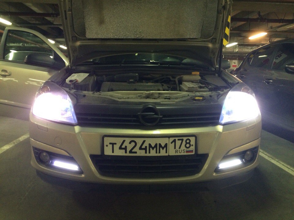 Ксенон. Меняем блоки розжига — Opel Astra H, 1,6 л, 2006 года | своими ...