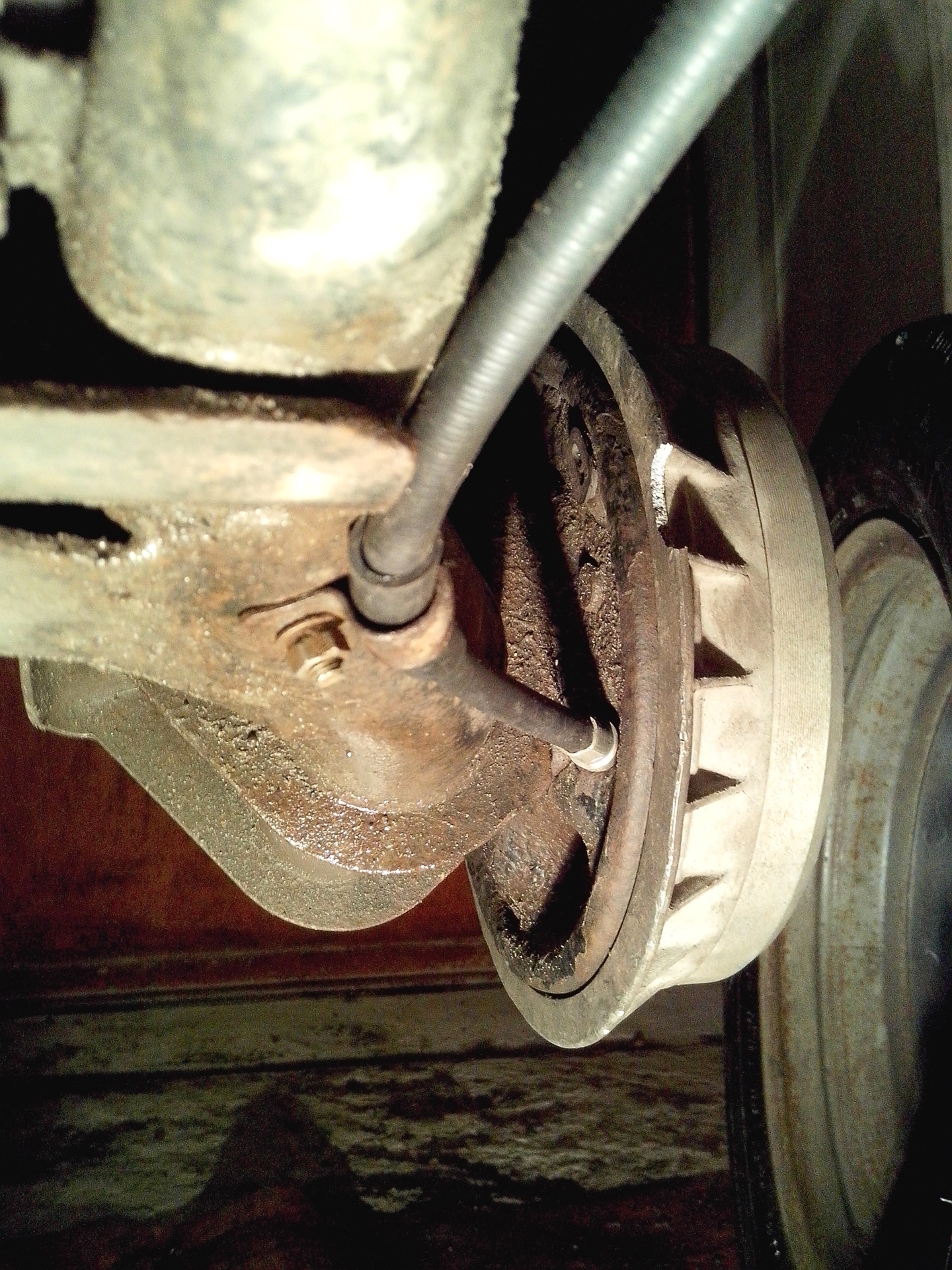 Замена тросиков ручника — Lada 21101, 1,6 л, 2007 года | своими руками ...