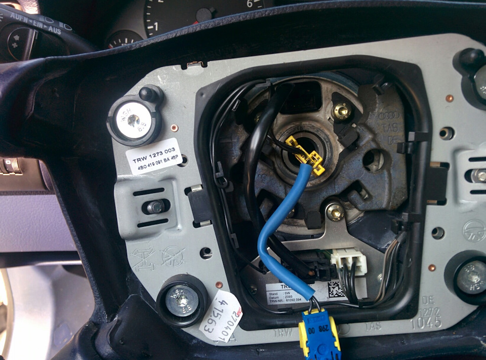 SoS.помогите по Рулю - Audi A6 (C5), 2,4 л, 2001 года своими руками DRIVE2