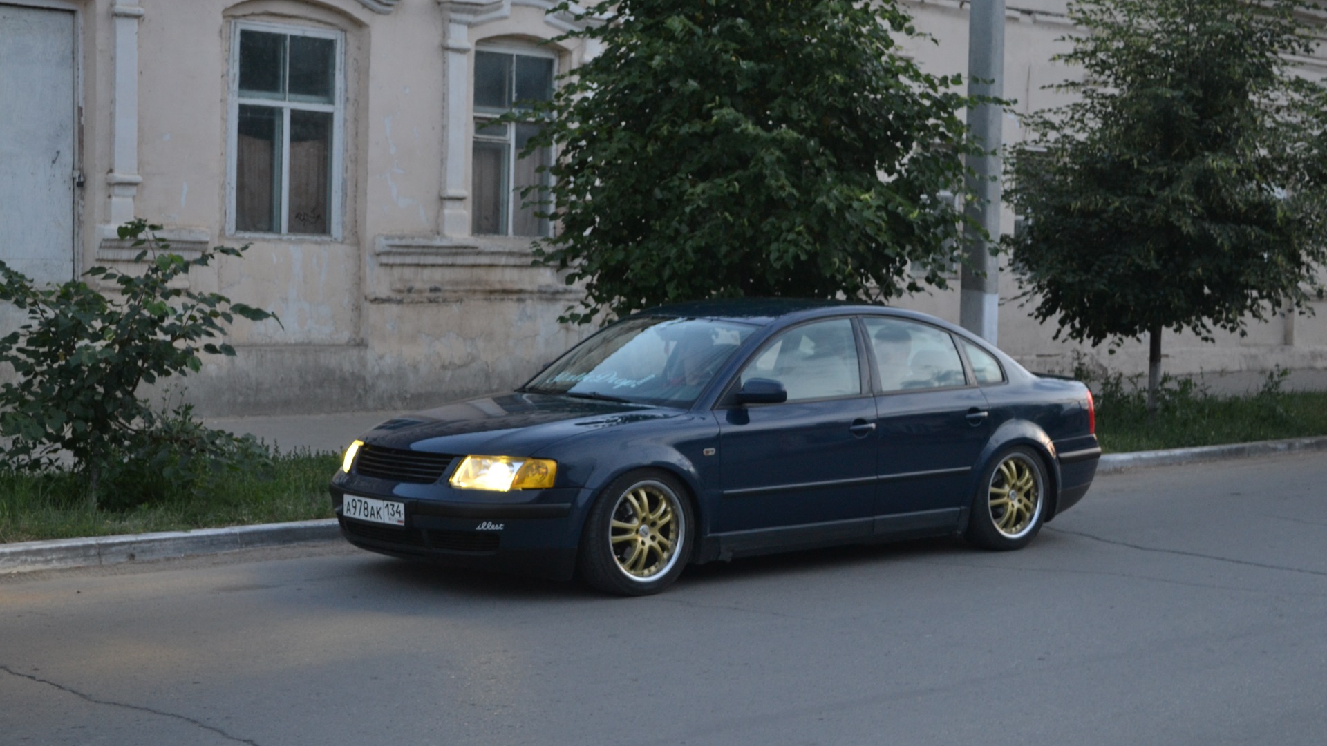 Volkswagen Passat B5 1.8 бензиновый 1997 | Колхозный Stance на DRIVE2