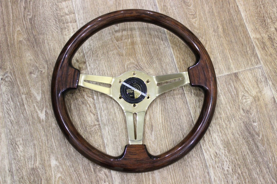 Ржавчина под лаком. Новый руль из дерева. — Lada 2101, 1,2 л, 1972 года ...