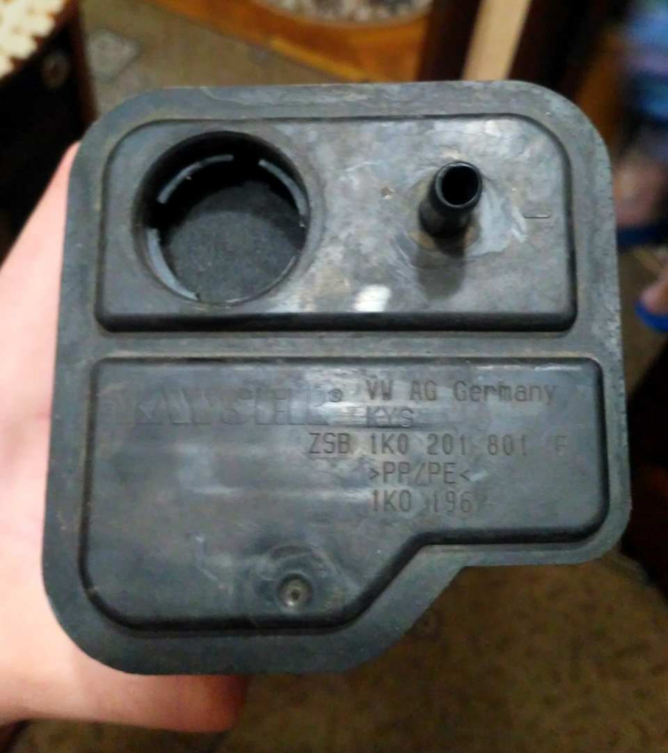 Чистка адсорбера без распила — Skoda Octavia A5 Mk2, 1,8 л, 2013 года ...