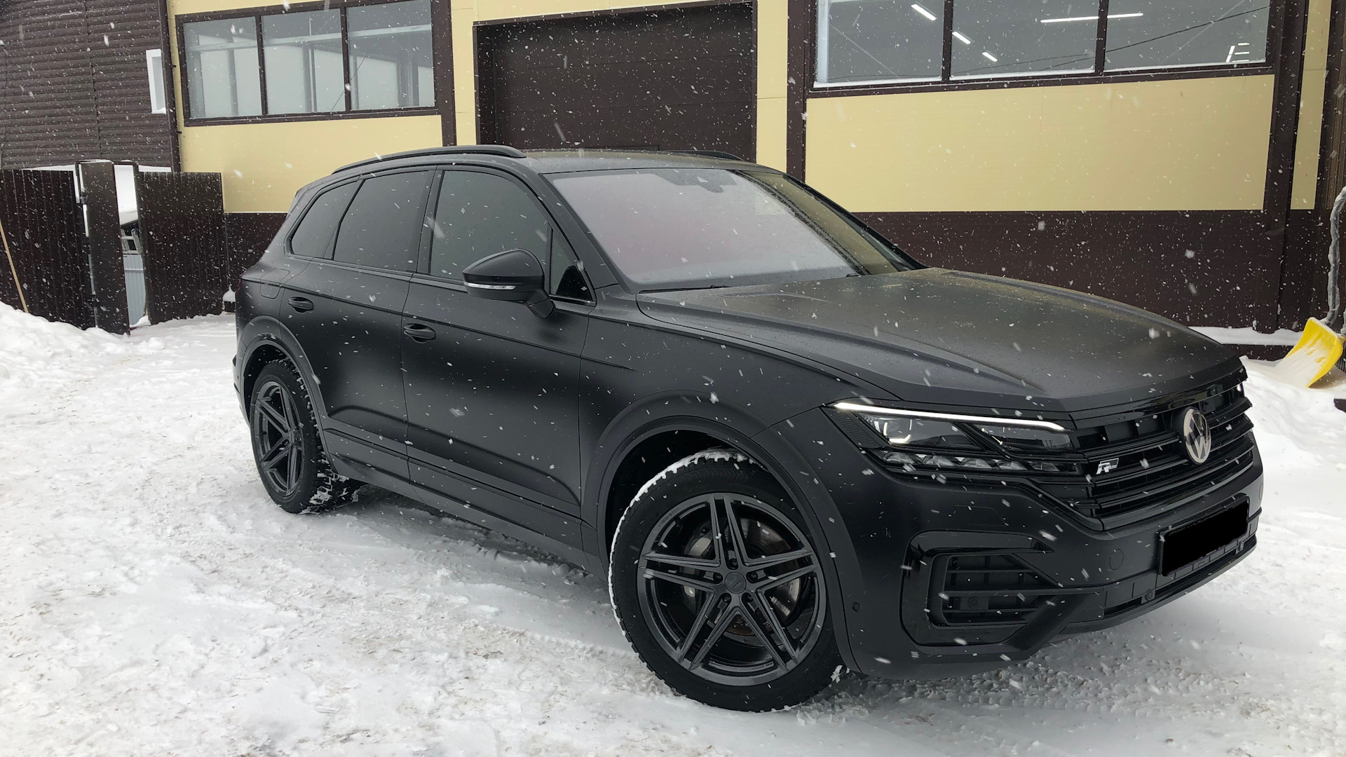 Volkswagen Touareg r line Black Style 2020