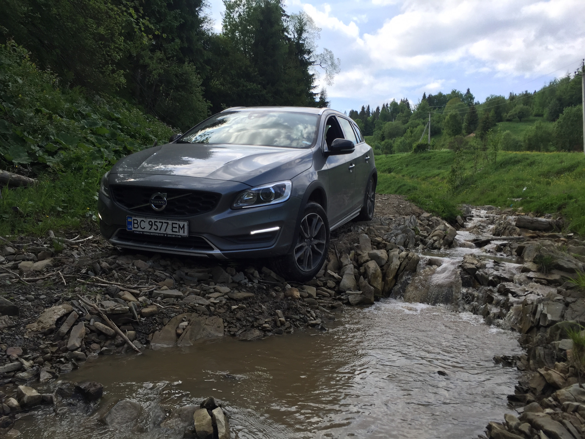 Volvo v60 Cross Country off Road