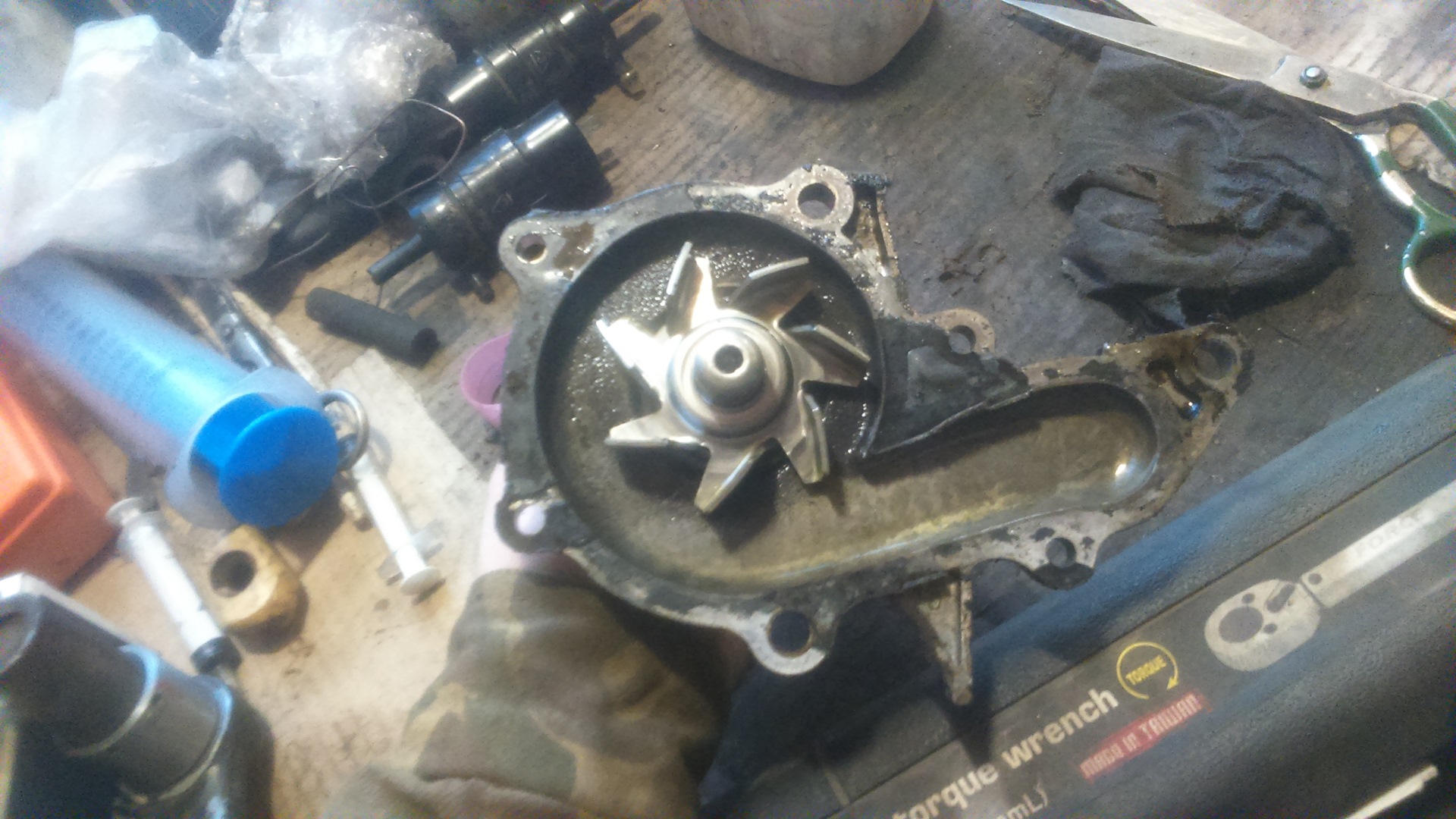 замена помпы toyota ceres замена помпы toyota ceres