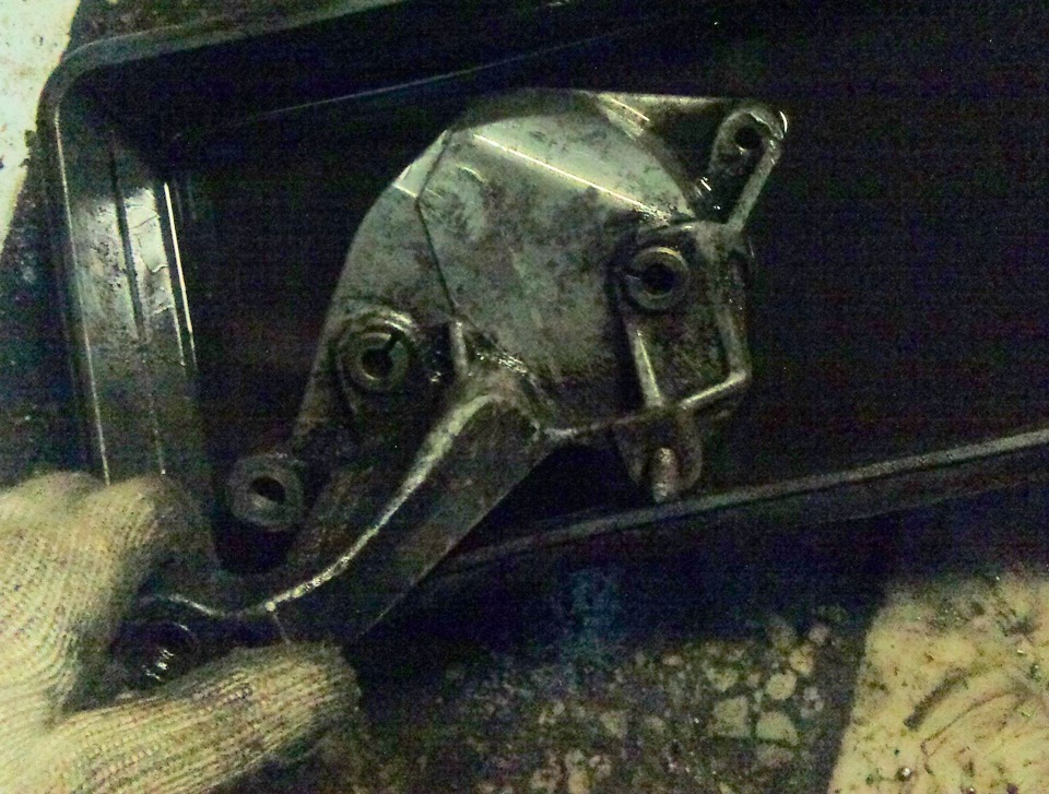 Гольф 3 гур от нивы. 68ce342s 960. Гольф 3 гур от нивы фото. Гольф 3 гур от нивы-68ce342s 960. картинка Гольф 3 гур от нивы. картинка 68ce342s 960. Всем привет! Насос ГУРа начал подвывать извечная проблема с покупки гольфа, как достал меня этот ГУР, вы просто не представляете )) на горячую крутить руль стало сложнее. Сняв свой насос Zf, решил попробовать его восстановить. Когда открутил заднюю крышку, то увидел такую картинку