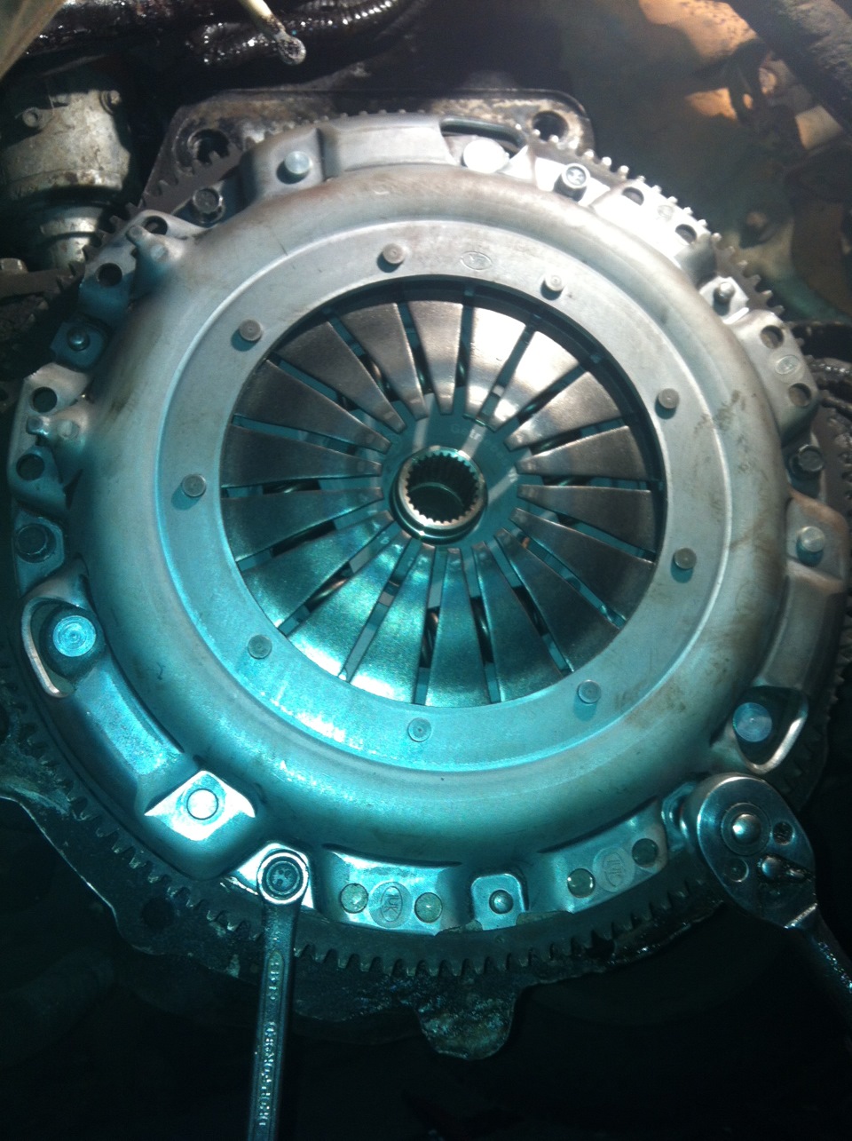 Замена сцепления (день второй) — Volkswagen Passat Variant (B3), 1,8 л ...