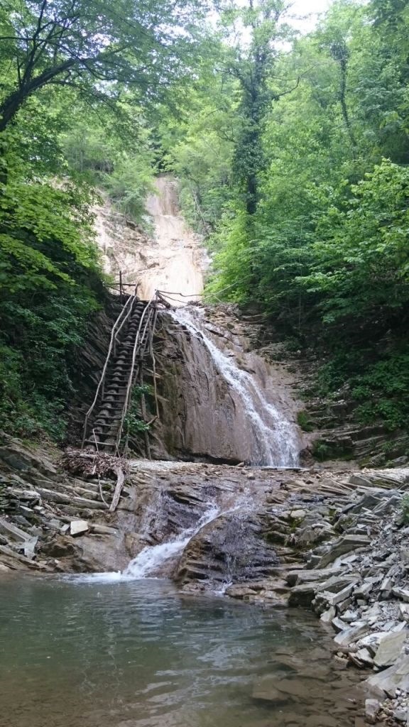 Водопады белые скалы Новомихайловский