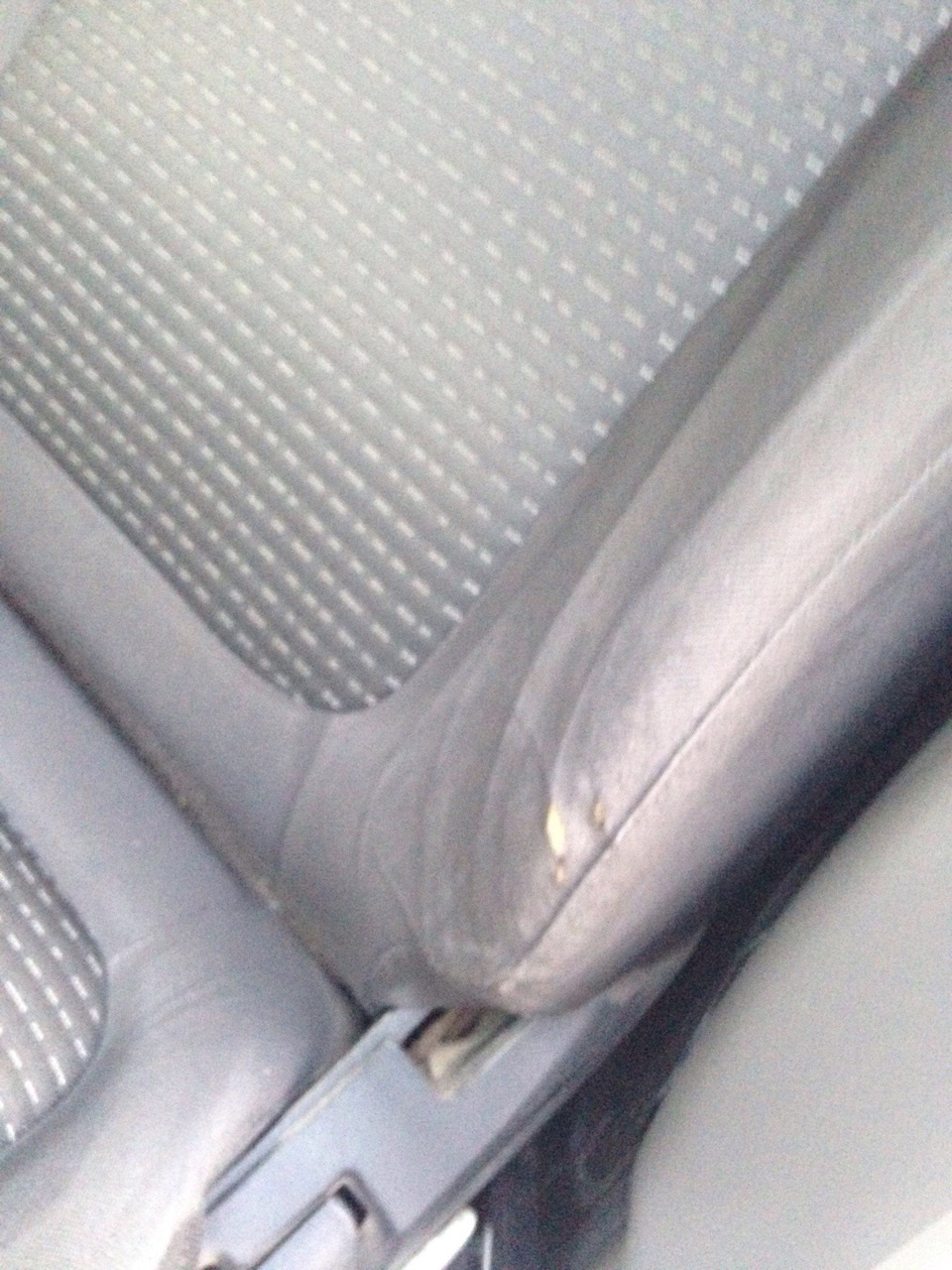 Оплётка на руль кожа даф 105. Под перетяжку. Кожа для оплетки руля w211. Под перетяжку. Под перетяжку.