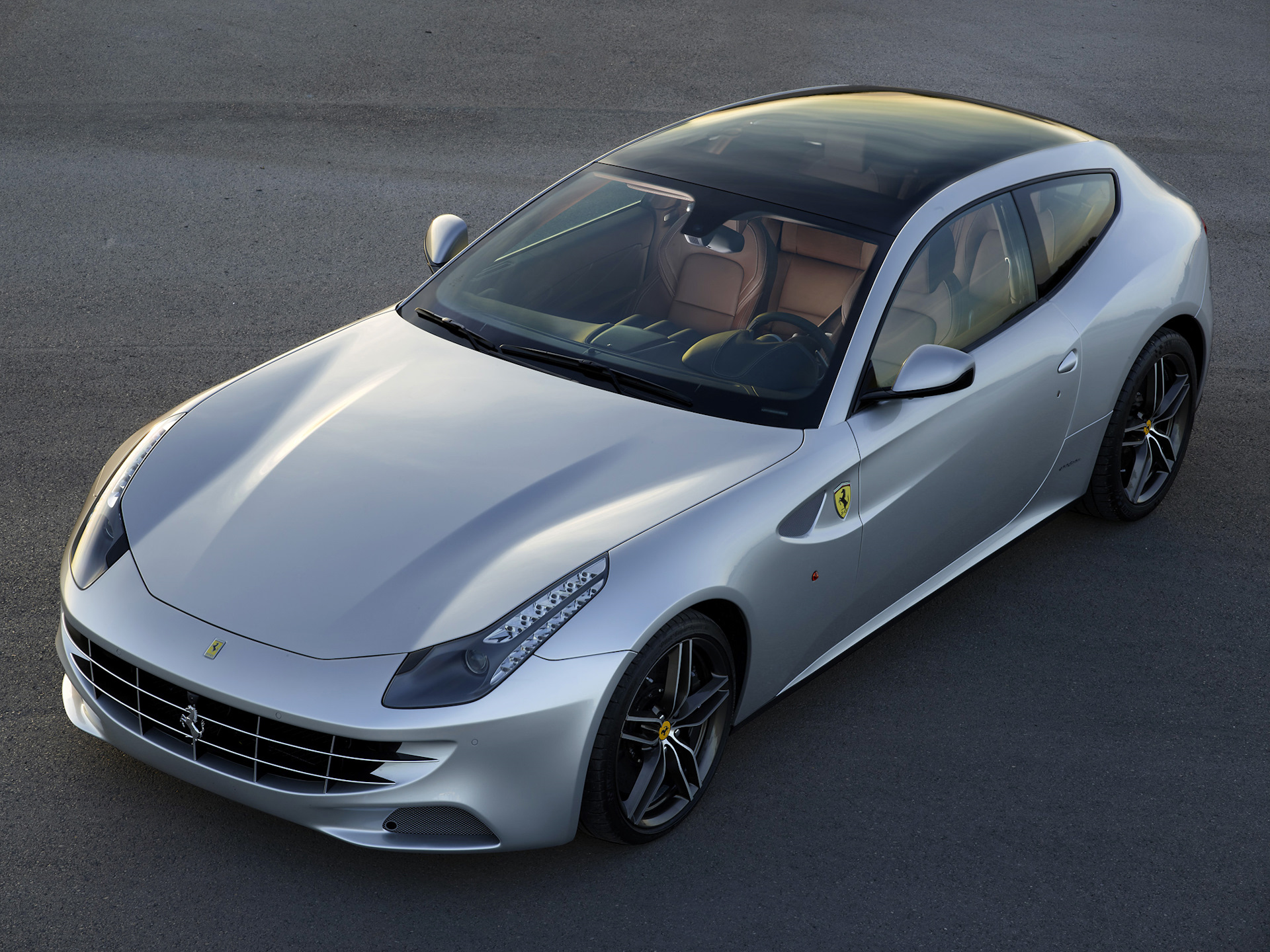 Ferrari FF РѕР±РѕРё