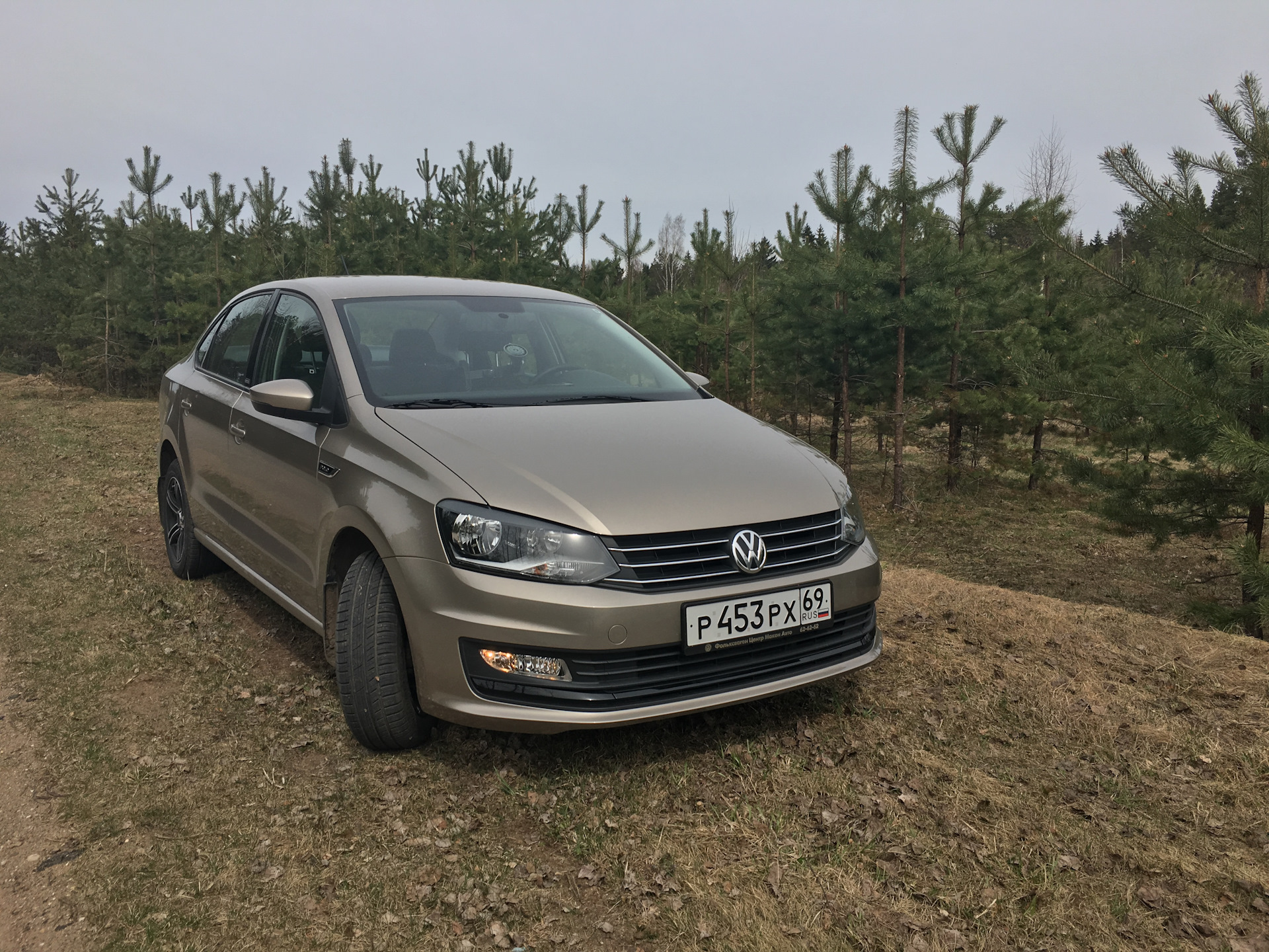 Поло седан 1.6. Поло седан 2016 Аллстар с автозапуском.