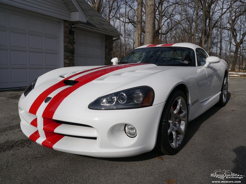 Dodge Viper srt 10 White