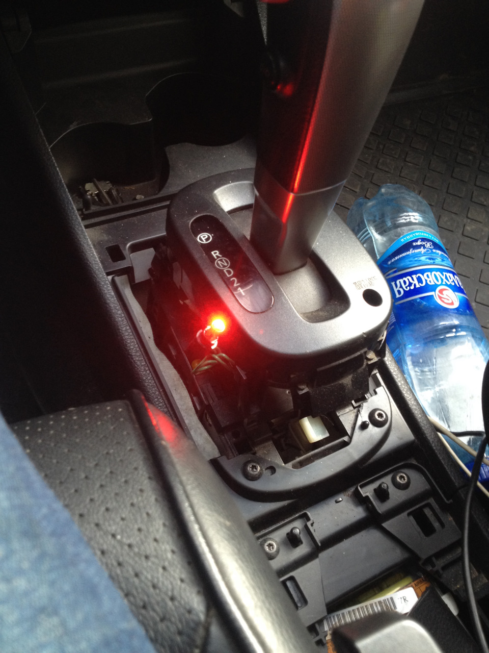 Замена лампочки подсветки акпп на светодиод в тон подсветки климата и ...