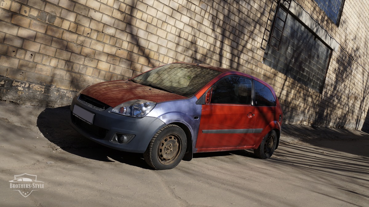 Оклейка Ford Fiesta Mk V — Arlon Red Aluminium — Brothers-Style на DRIVE2